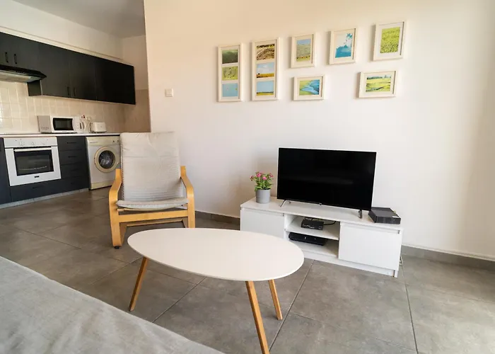 Apartament Blu Mackenzie 1 Bdr Flat With Pool Larnaca