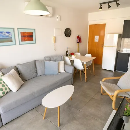 Blu Mackenzie 1 Bdr Flat With Pool Apartment Larnaca