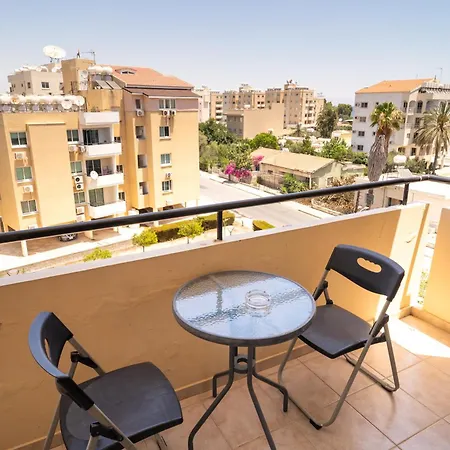 Blu Mackenzie 1 Bdr Flat With Pool Διαμέρισμα *