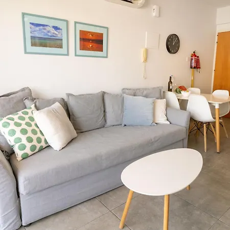 Blu Mackenzie 1 Bdr Flat With Pool Appartement Larnaca