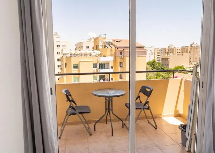 Blu Mackenzie 1 Bdr Flat With Pool * Larnaca